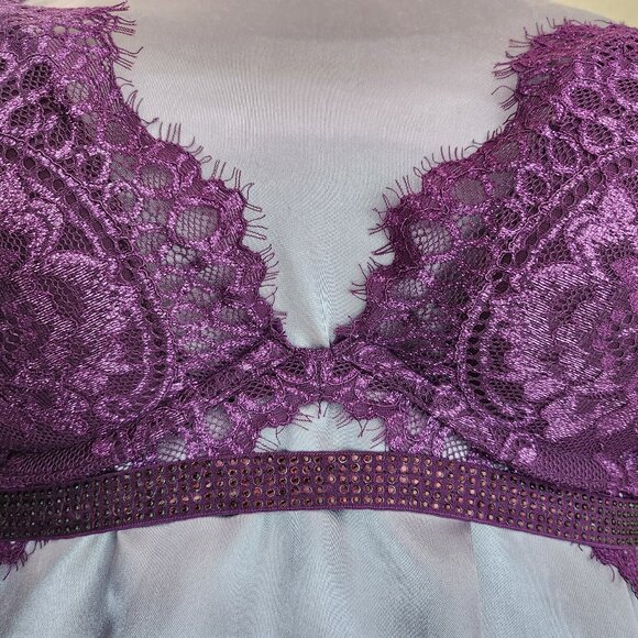Purple Lace Underwire Plunge Bra With Rhinestone Embellishments - Picture 10 of 12